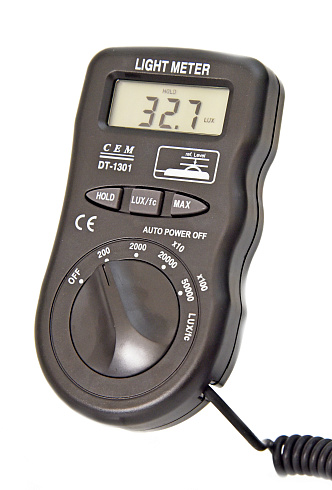 DT-1301 Люксметр
